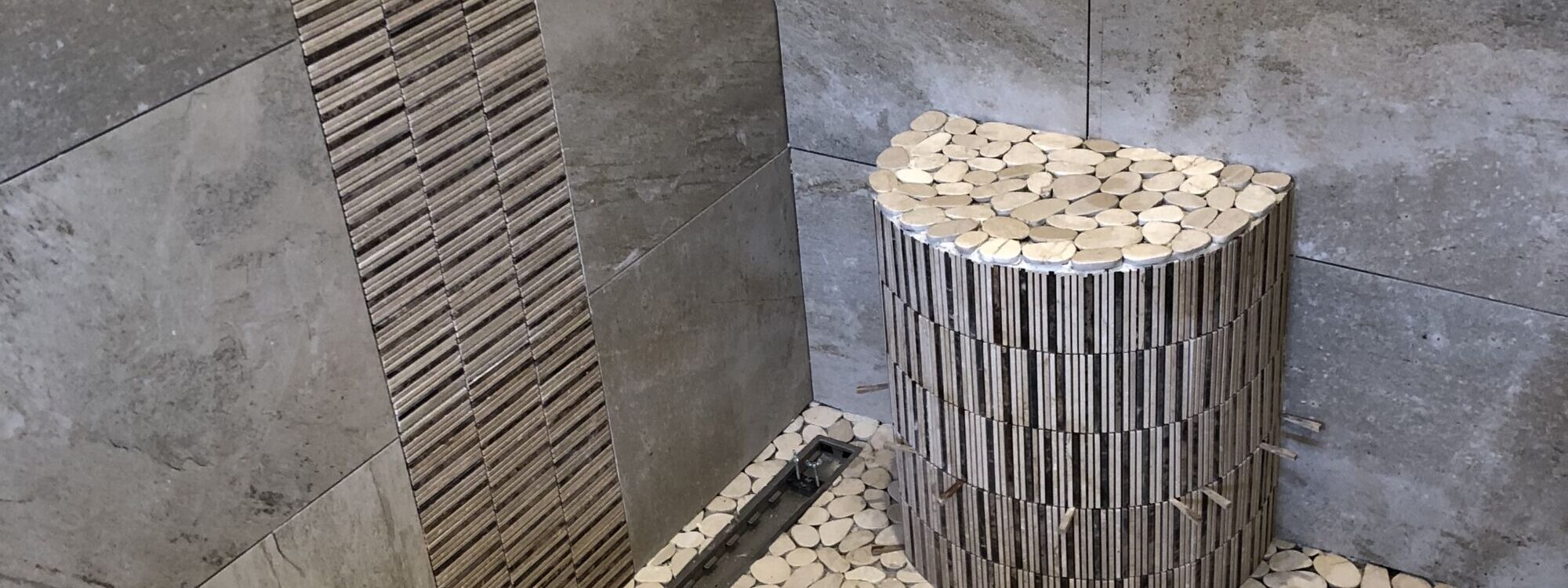 IMG_0211 1 2000X750 | HD Energy Quels matériaux et couleurs adopter pour une salle de bain tendance ? Mulhouse